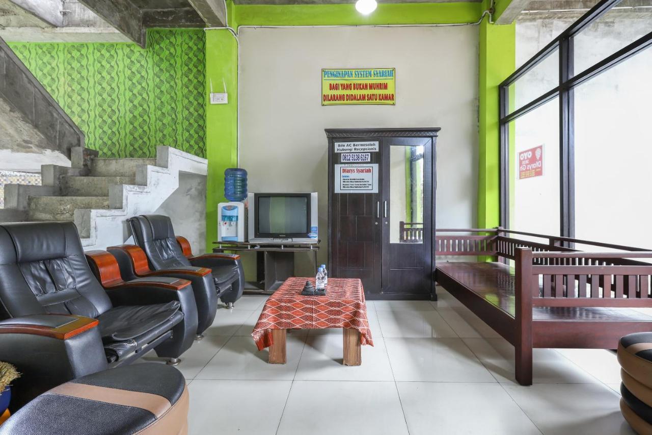 Oyo 3830 Dfarys Gh Syariah Hotell Balikpapan  Exteriör bild
