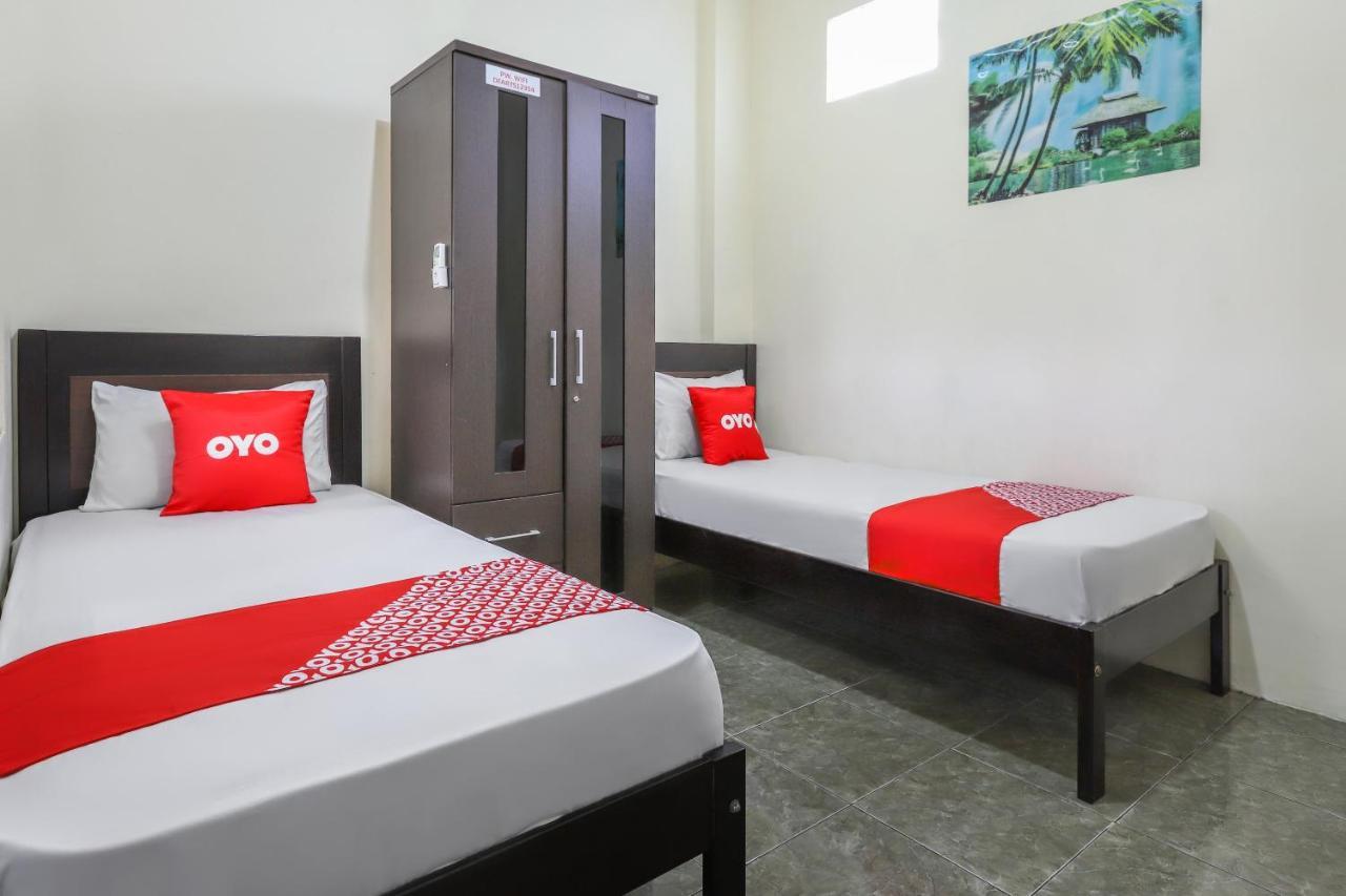 Oyo 3830 Dfarys Gh Syariah Hotell Balikpapan  Exteriör bild