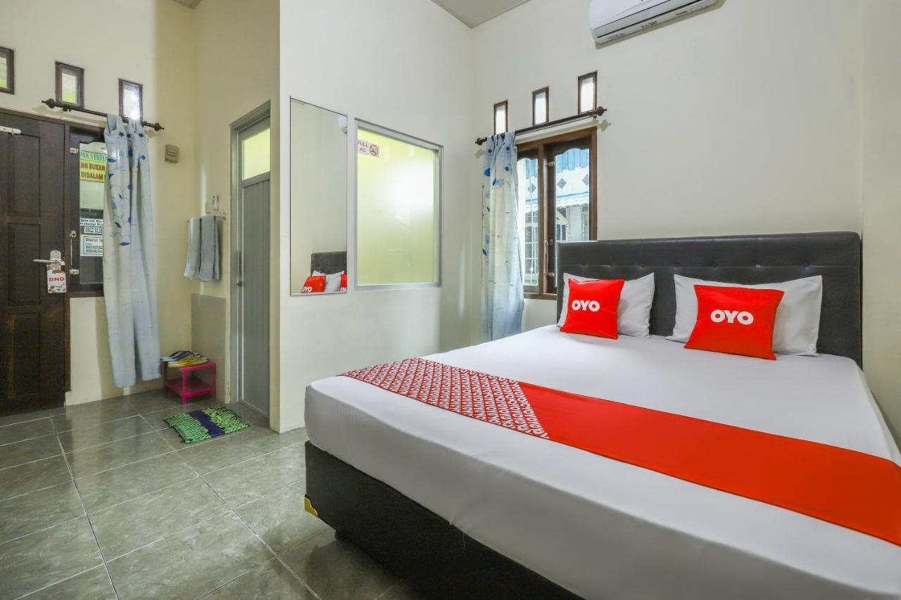 Oyo 3830 Dfarys Gh Syariah Hotell Balikpapan  Exteriör bild