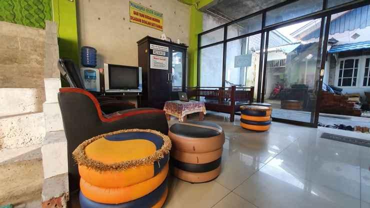 Oyo 3830 Dfarys Gh Syariah Hotell Balikpapan  Exteriör bild