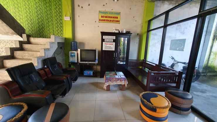 Oyo 3830 Dfarys Gh Syariah Hotell Balikpapan  Exteriör bild